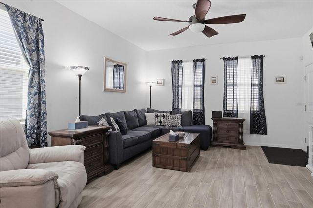 2942 CAMDEN WAY, Davenport, FL 33837