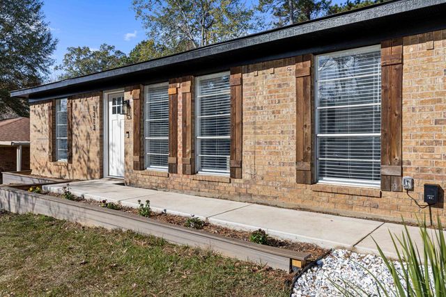 1313 Annette Dr., Longview, TX 75604