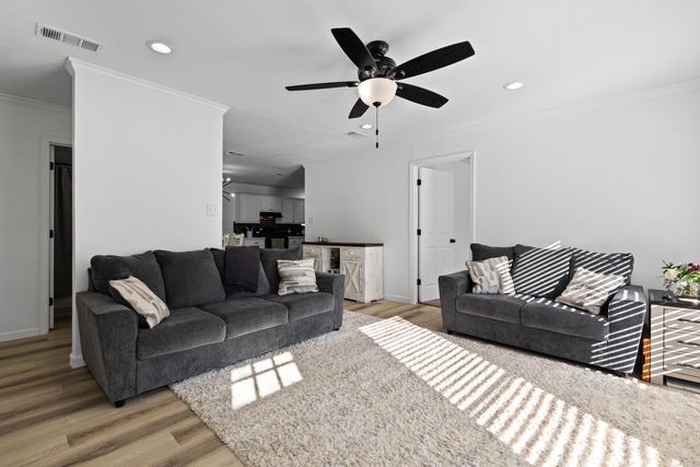 1313 Annette Dr., Longview, TX 75604