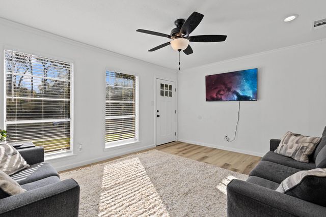 1313 Annette Dr., Longview, TX 75604