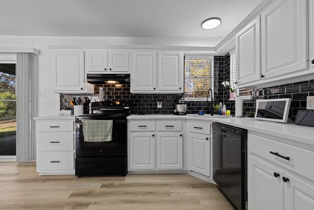 1313 Annette Dr., Longview, TX 75604