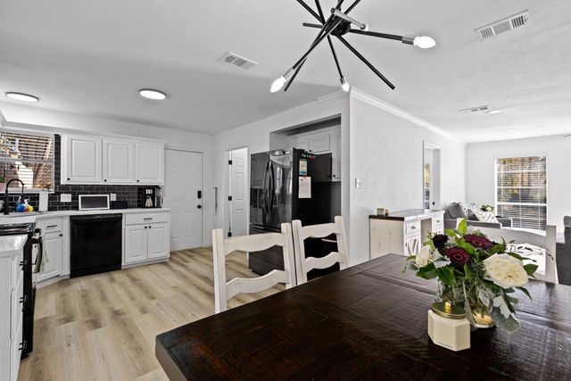 1313 Annette Dr., Longview, TX 75604