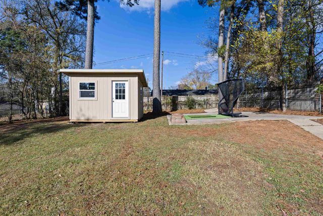 1313 Annette Dr., Longview, TX 75604