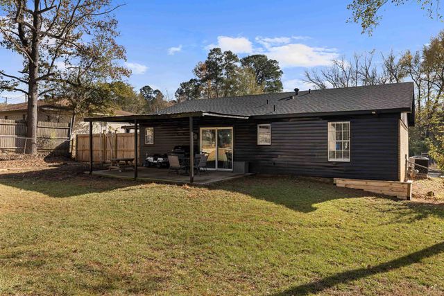 1313 Annette Dr., Longview, TX 75604