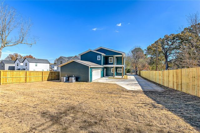 1433 S Duncan Avenue, Fayetteville, AR 72701