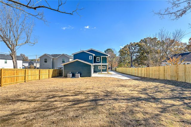 1433 S Duncan Avenue, Fayetteville, AR 72701