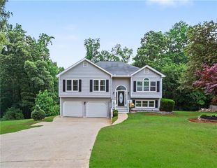 5643 Pipsissewa Drive, Flowery Branch, GA 30542