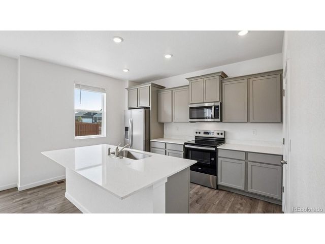 43113 Castle Stuart St, Elizabeth, CO 80107