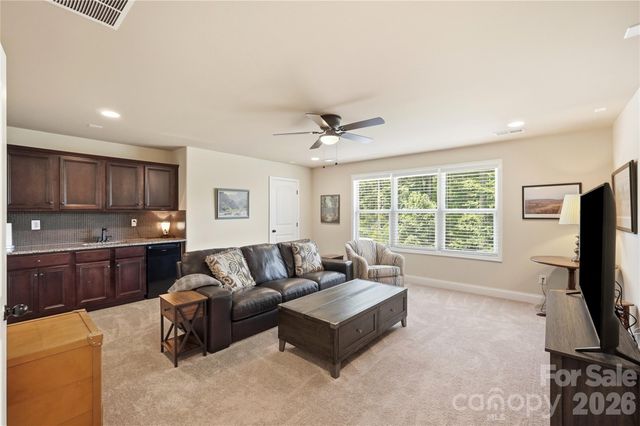 2827 Donegal Drive, Kannapolis, NC 28081