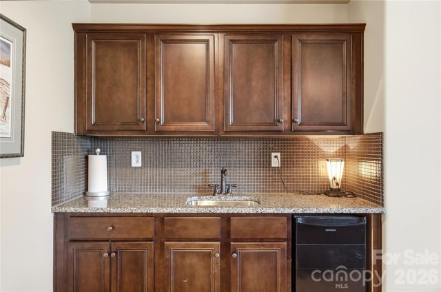 2827 Donegal Drive, Kannapolis, NC 28081