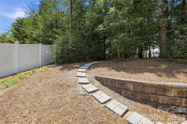 2827 Donegal Drive, Kannapolis, NC 28081
