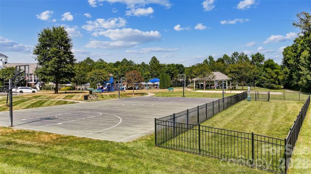 2827 Donegal Drive, Kannapolis, NC 28081
