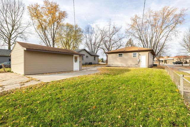 2929 21st PLACE S, La Crosse, WI 54601