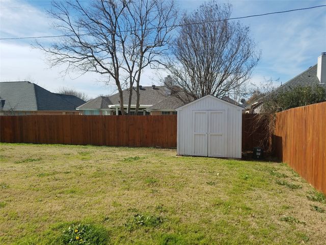 1405 High Crest Drive, Mansfield, TX 76063