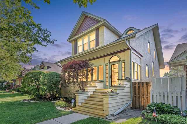10520 S Hamilton Avenue, Chicago, IL 60643