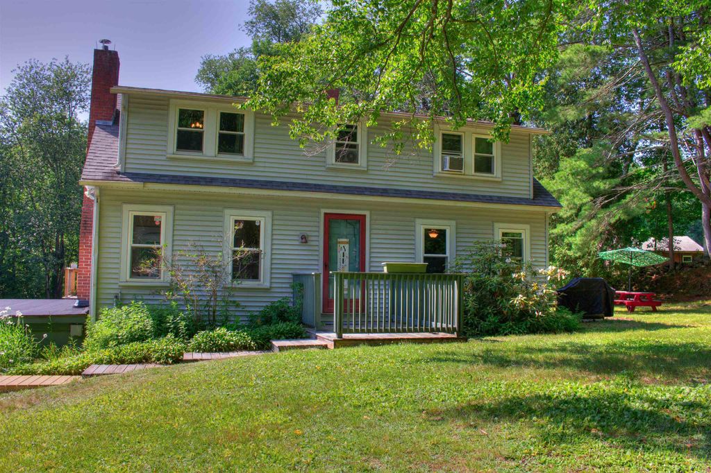 95 Poocham Road, Chesterfield, NH 03466