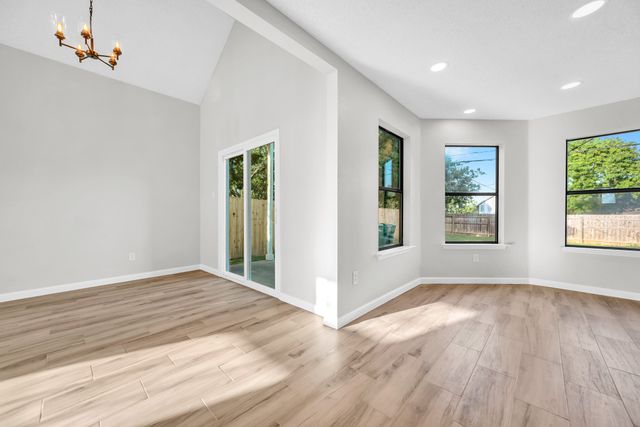 613 Laurel Street, Cedar Hill, TX 75104