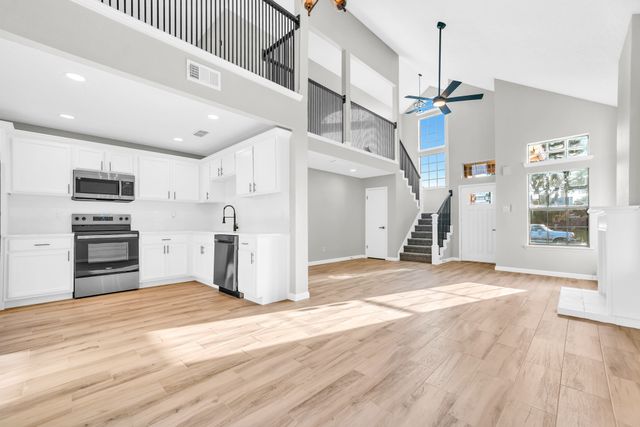 613 Laurel Street, Cedar Hill, TX 75104