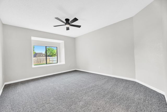 613 Laurel Street, Cedar Hill, TX 75104