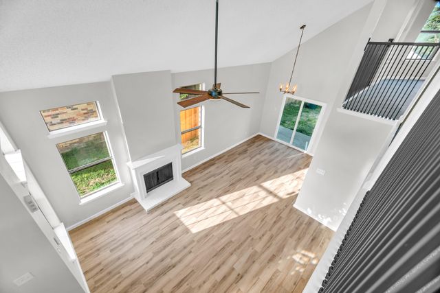 613 Laurel Street, Cedar Hill, TX 75104