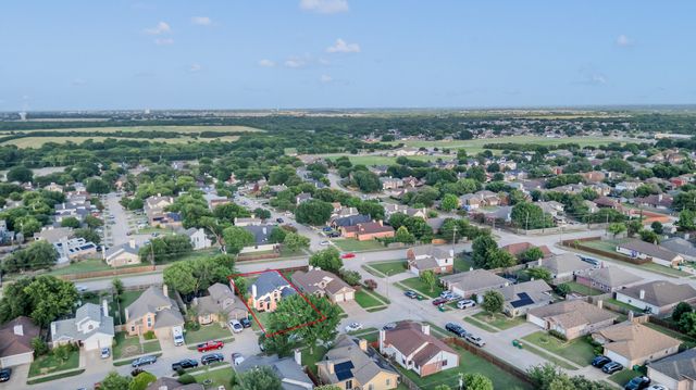 613 Laurel Street, Cedar Hill, TX 75104