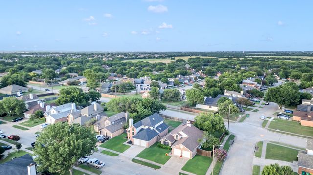 613 Laurel Street, Cedar Hill, TX 75104