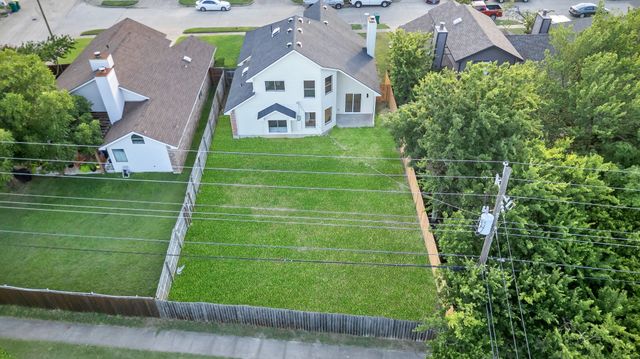 613 Laurel Street, Cedar Hill, TX 75104