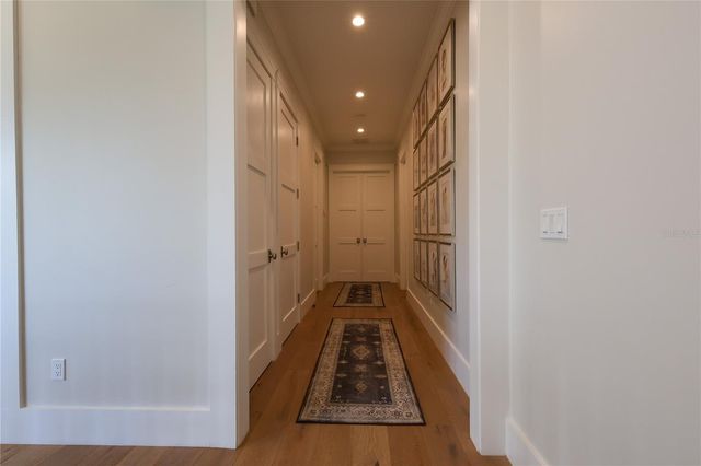 2402 W PARKLAND BOULEVARD, Tampa, FL 33609