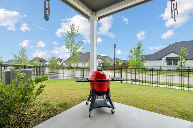 2141 Eastus Lane, Fort Worth, TX 76008