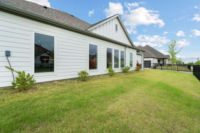 2141 Eastus Lane, Fort Worth, TX 76008