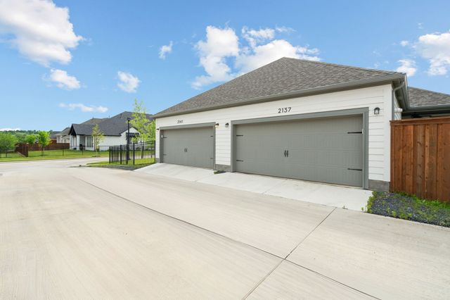 2141 Eastus Lane, Fort Worth, TX 76008