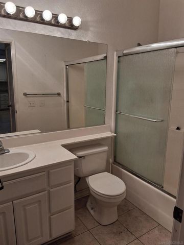 2250 Camino De La Reina 311, San Diego, CA 92108