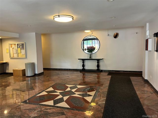 14050 Burden Crescent 2E, Briarwood, NY 11435