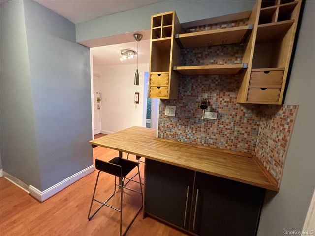 14050 Burden Crescent 2E, Briarwood, NY 11435