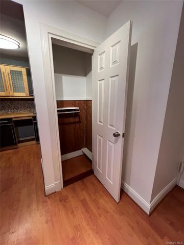 14050 Burden Crescent 2E, Briarwood, NY 11435