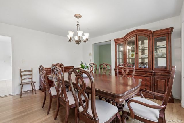 1055 Mamaroneck Avenue, White Plains, NY 10605