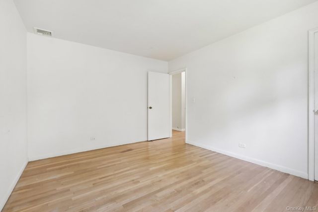1055 Mamaroneck Avenue, White Plains, NY 10605
