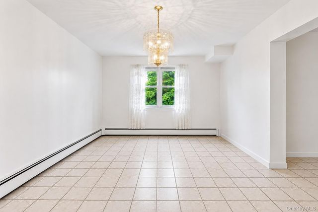 1055 Mamaroneck Avenue, White Plains, NY 10605