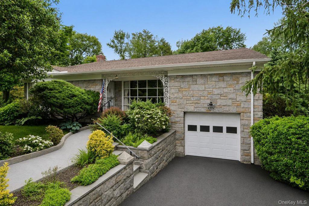1055 Mamaroneck Avenue, White Plains, NY 10605