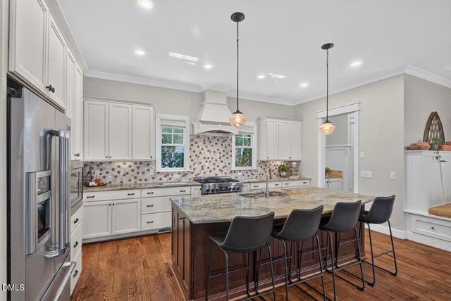 305 E Winmore Avenue, Chapel Hill, NC 27516