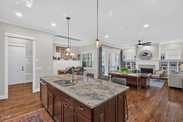 305 E Winmore Avenue, Chapel Hill, NC 27516