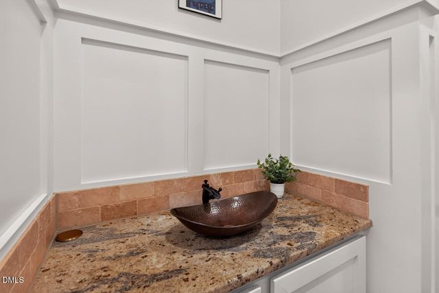 305 E Winmore Avenue, Chapel Hill, NC 27516
