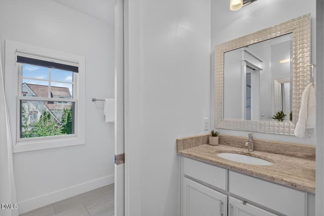 305 E Winmore Avenue, Chapel Hill, NC 27516