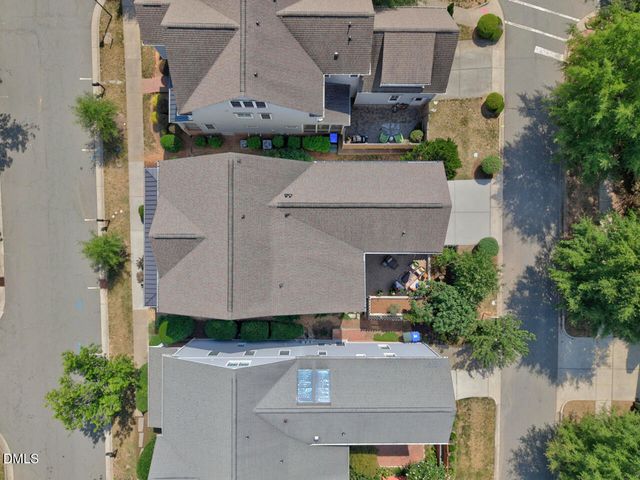 305 E Winmore Avenue, Chapel Hill, NC 27516