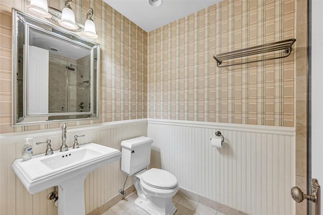 317 N Victoria Park Road, Fort Lauderdale, FL 33301