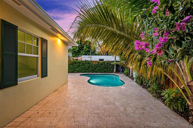 317 N Victoria Park Road, Fort Lauderdale, FL 33301