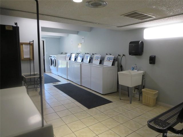 8060 E Girard Ave 711, Denver, CO 80231