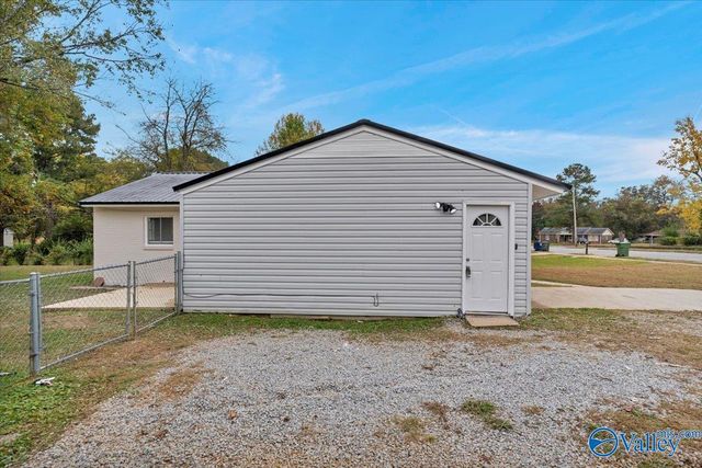 4304 Blue Springs Road NW, Huntsville, AL 35810