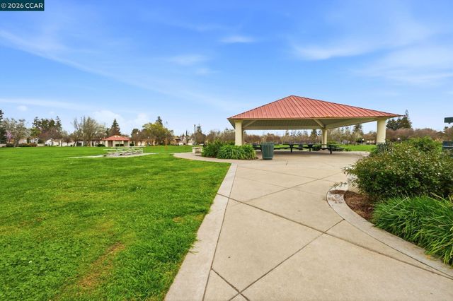 5683 Vintage Cir, Stockton, CA 95219