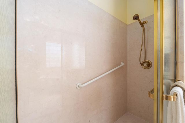 5711 NW 25TH LOOP, Ocala, FL 34482